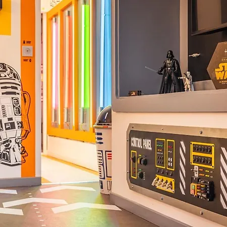 Le Vaisseau Contre L'empire - T1 With Clim & Wifi